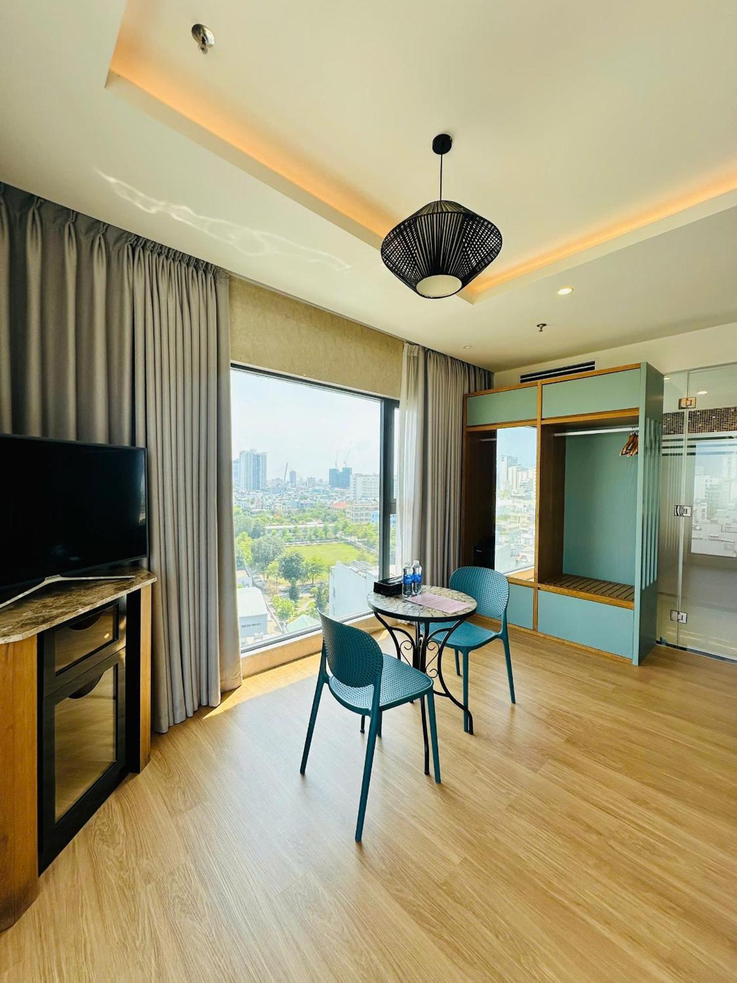 Nam Hotel & Residences Đà Nẵng Extérieur photo